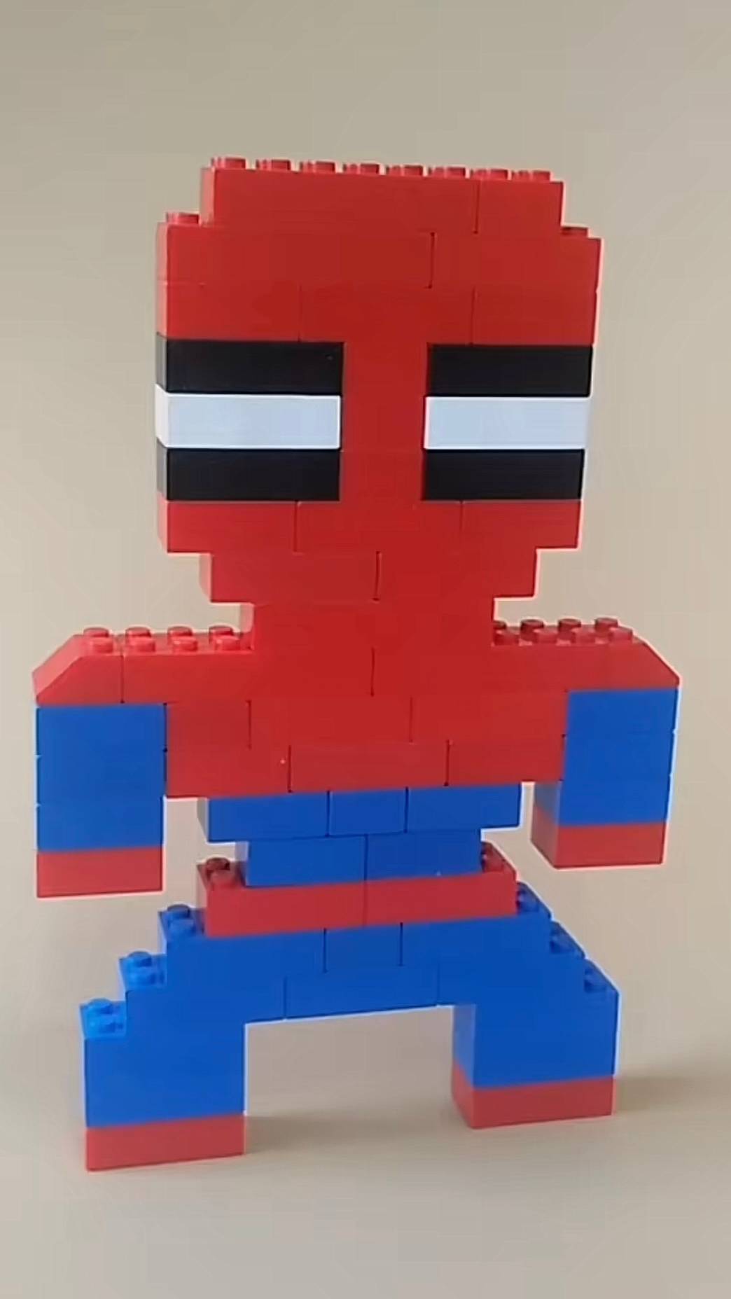 Сборка LEGO Человек Паук