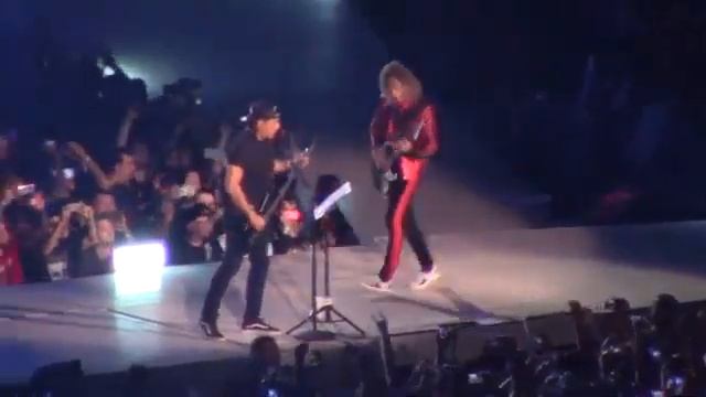 Metallica играет "Группа крови" Цоя