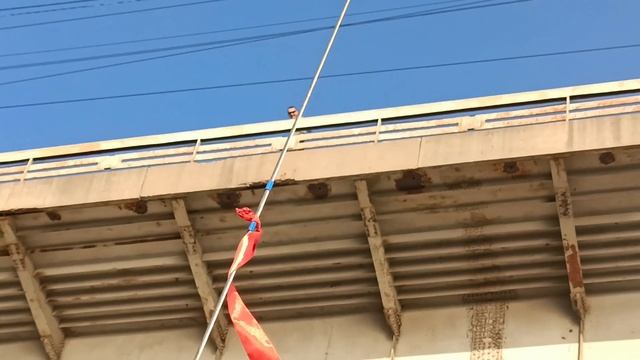 Проход под мостом