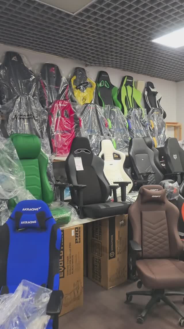AKRacing Series OBSIDIAN - (Alcantarablack)Универсальная пластина с 8 отверстиями крепления