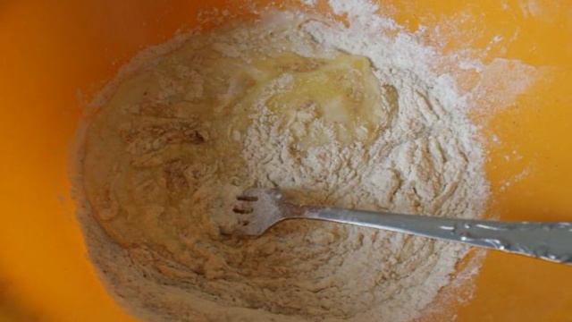 Оладьи с яблоком и корицей