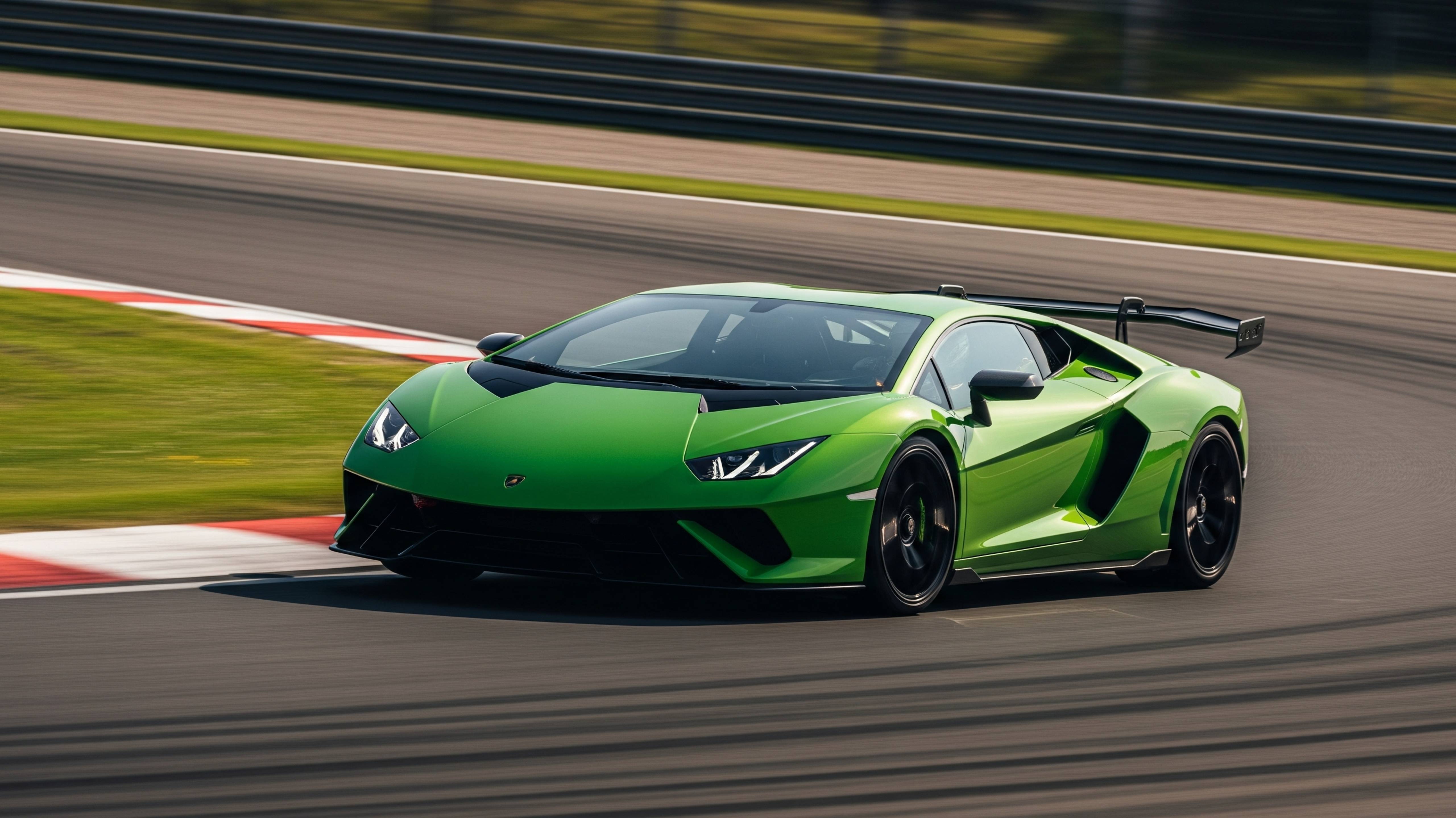 Forza Motorsport 2023: Укрощение Зеленого Зверя — Lamborghini Essenza SCV12