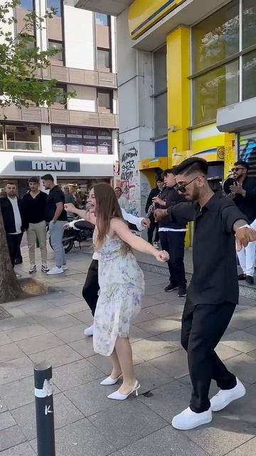 Kadıköy sokaklarını yıkıyoruz🥰💃🏼