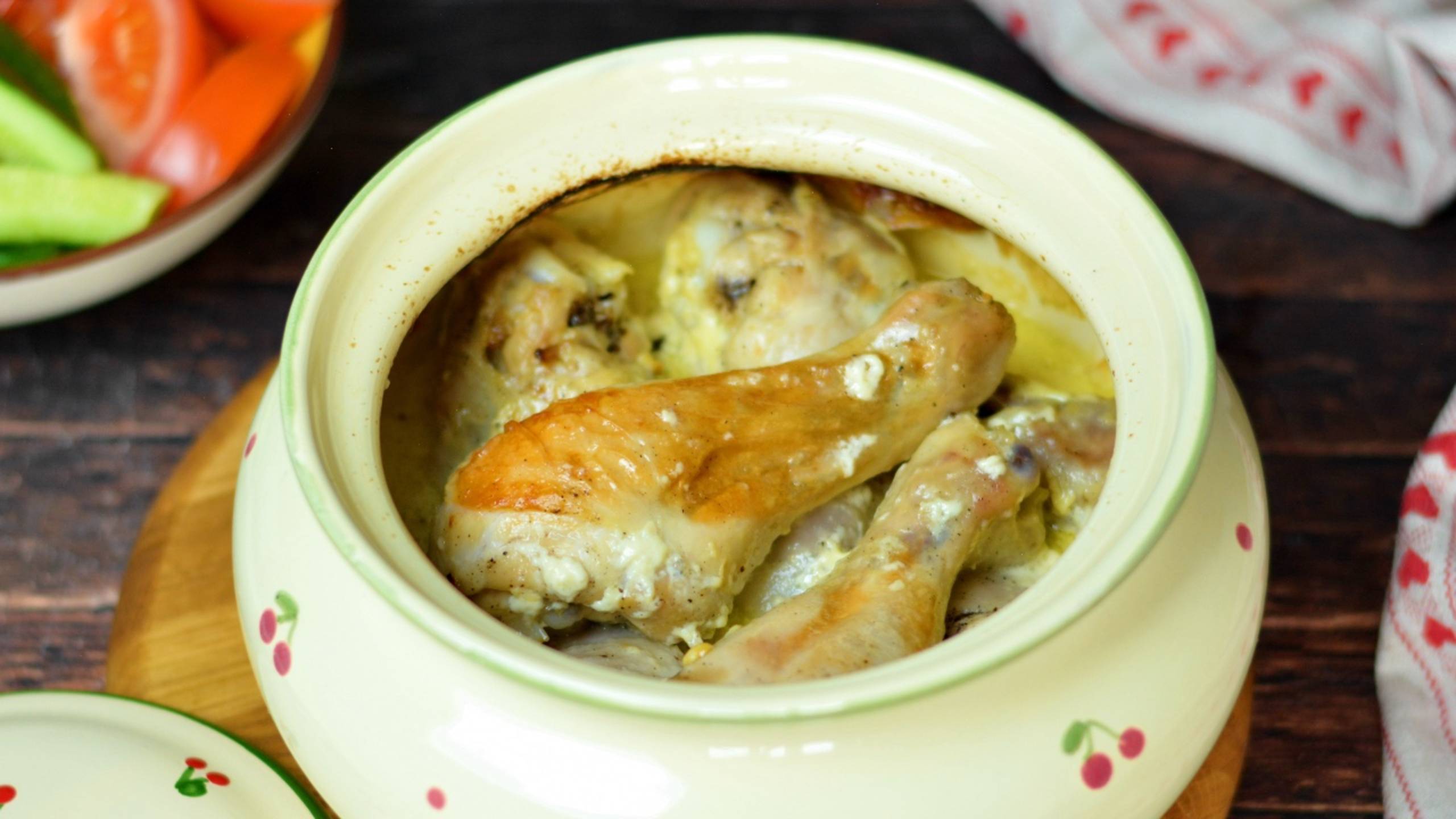 🍗 Курица со сливками в горшочке - пошаговый рецепт