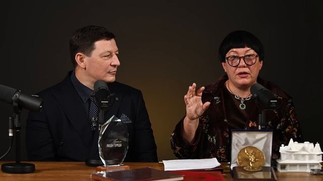 Елена и Владимир Романовы. Знакомство с Пьер Карденом, ИИ в работе и неограниченный бюджет заказчика