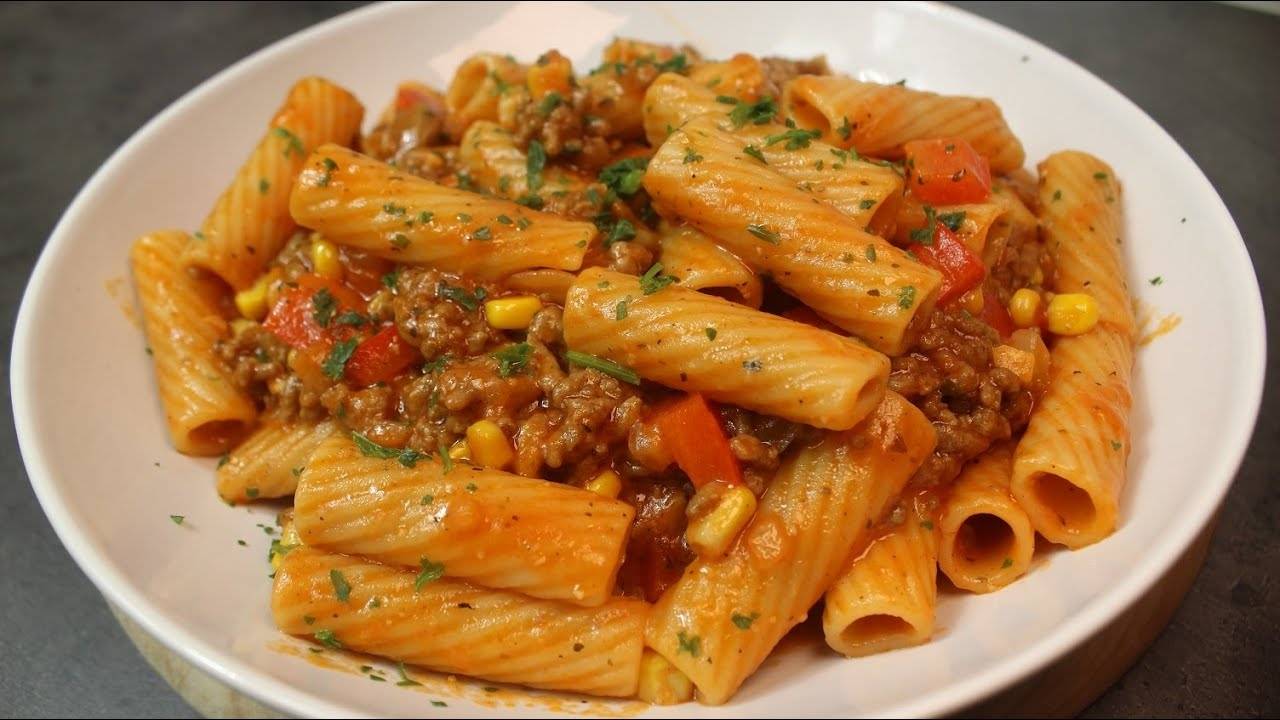 ЧТО ПРИГОТОВИТЬ БЫСТРО И ВКУСНО? Макароны с фаршем, кукурузой и моцареллой по супер-рецепту!