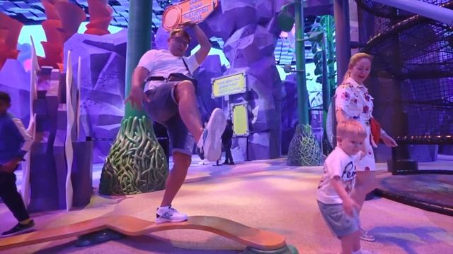 Диана и Рома ( Diana Roma ) - Семейный День в SeaWorld