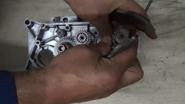 Simson ( картера,колінвал і коробка, п'ять передач)