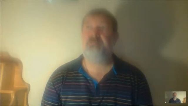Мальчик перерезал страховочный канат с рабочим