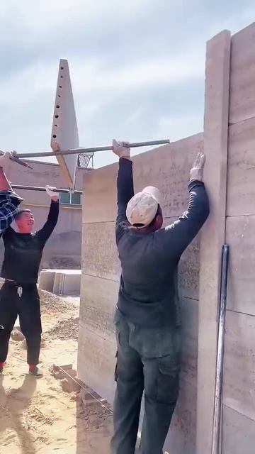 Производство дорожных барьеров.