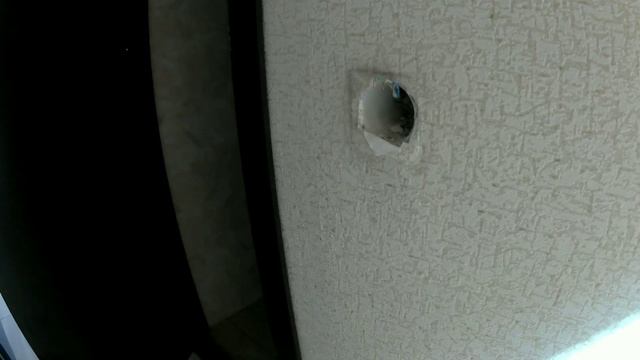 Замена двойного выключателя под напряжением.
