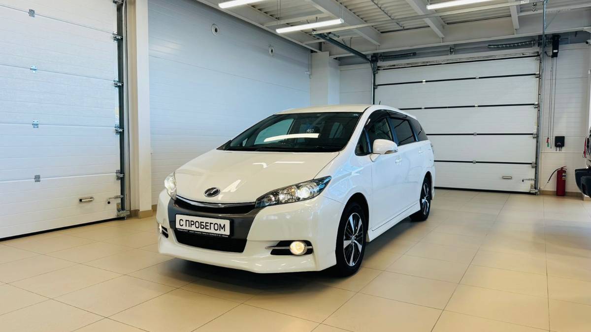 Toyota Wish, 2013 год