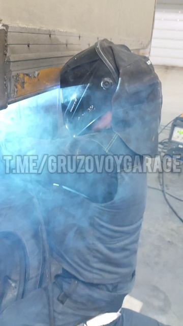 Скоро на ходу начнет варить💪🧑🏭

Грузовой гараж