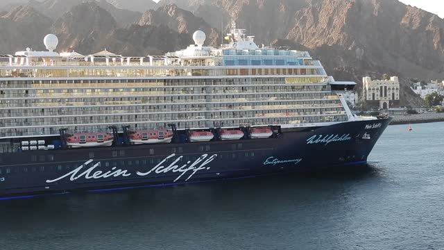 морской лайнер Mein Schiff 6