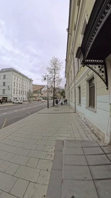 За нами погнался робот - доставщик (шутка) #insta360x4
