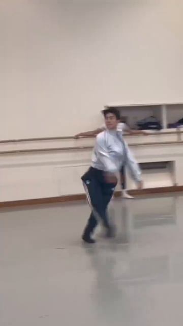 Клип @dancee_biz