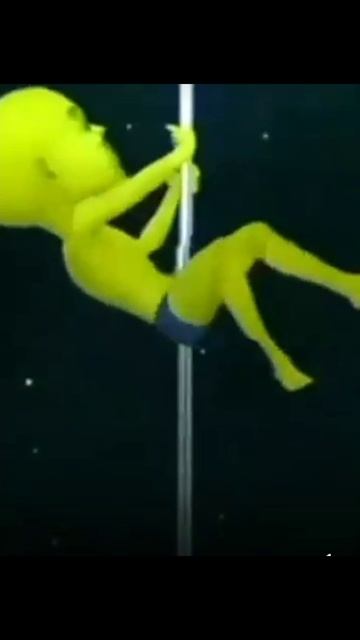 Шрэк стриптезëр
Смешные видео
Посмеятся