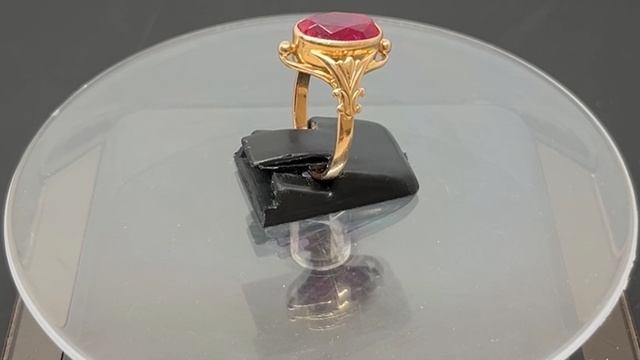 Кольцо с корундом-золото 583 3,81 гр. Размер: 17