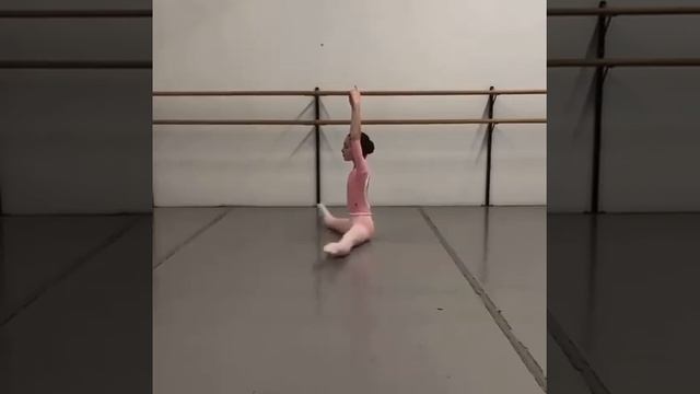 Клип @dancee_biz