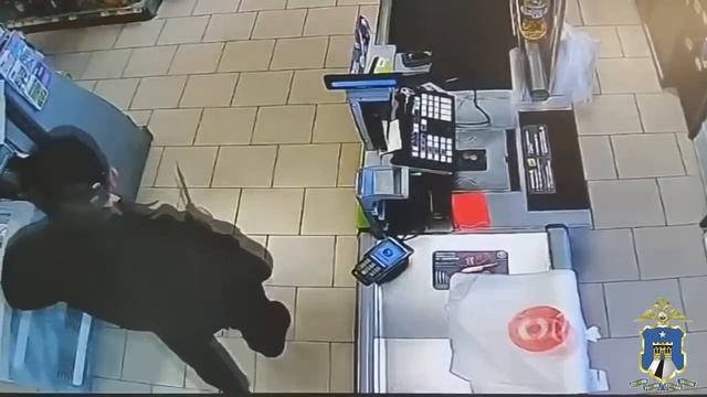Пьяный рецидивист совершил попытку вооруженного ограбления магазина в Иркутске