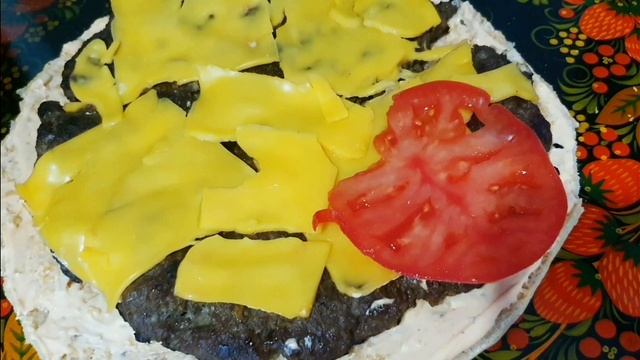 бургер 🍔 лаваш 
#бургер #бутерброд # лаваш#