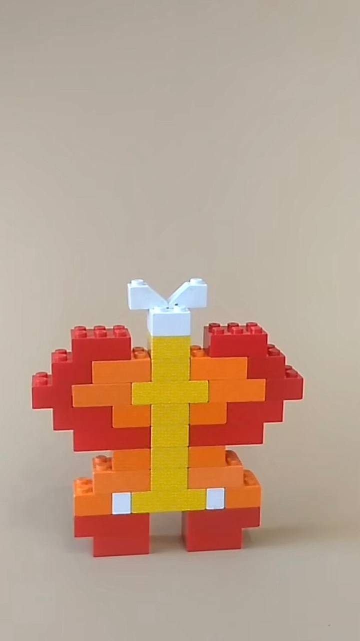 Сборка LEGO бабочка