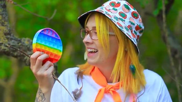 Трум Трум - Выживание на необитаемом острове! Как использовать антистрессы в диких условиях