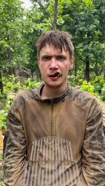 Хлопец попал в плен!