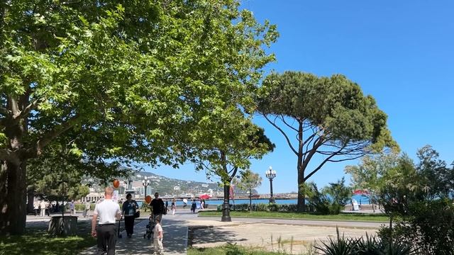 Ялта. Майская городская зарисовка. 23.05.2025. Крым. Crimea. Yalta.