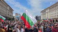 В Болгарии тысячи противников перехода на евро вышли на улицы городов