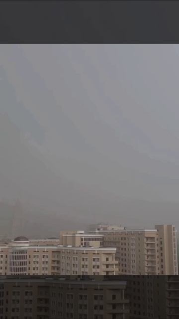 ⛈️Гроза, дождь местами с градом и ветер до 15 м/с ожидаются в Москве сегодня с 15:00 до 20:00⛈️