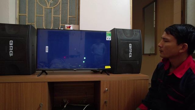 Lắp tivi xiaomi BẢN QUỐC TẾ  32 inches tại 18X phố Hoàng Công Khanh