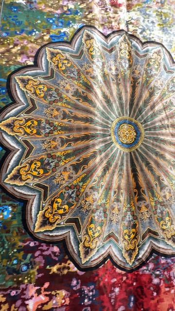 Ковер на стену по цене 2-комнатной квартиры!Таоя подписка бесценна🥰
 #история #искусство #шокцена