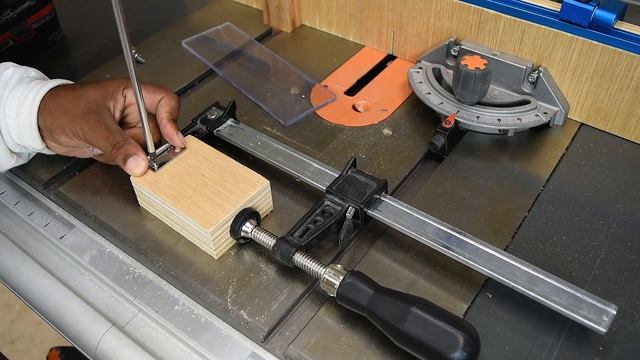 How To Make A Crosscut Jig For Your Table Saw