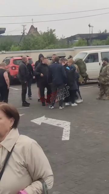 Крики не помогут, надо было в Румынию валить