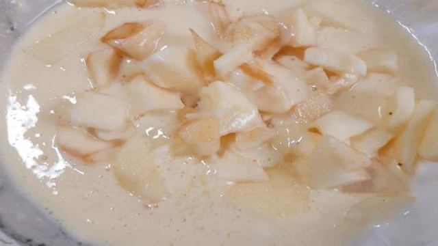 Оладьи яблочные с корицей