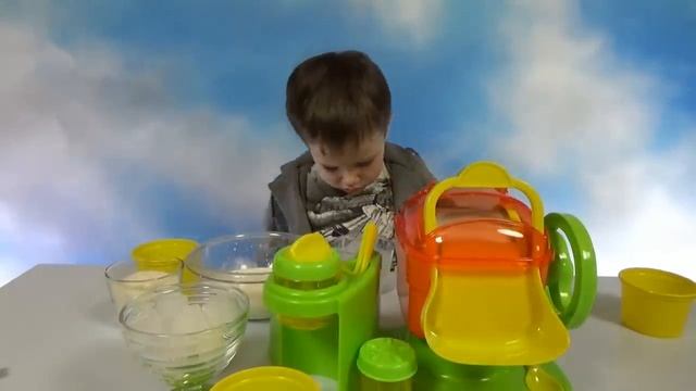MISTER MAX | МИСТЕР МАКС - Макс делает праздничное мороженое пломбир с медвежуйками