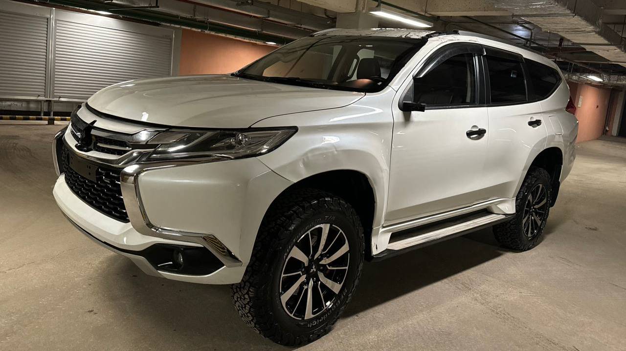 Mitsubishi Pajero Sport; 2,0 AT; 2016; Белый