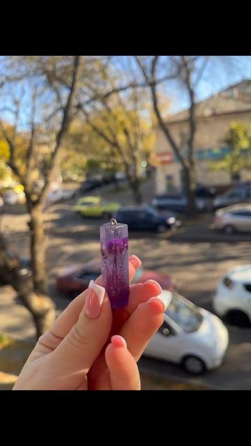 Кулон с эпоксидной смолы с сухоцветами 🥀 #эпоксидная?
