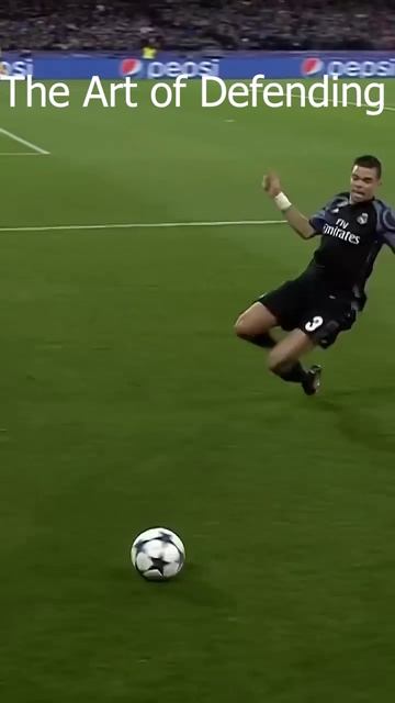 The Art of Defending #realmadrid #football