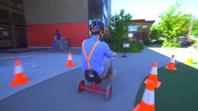 Блиппи (Blippi) - Песня “Вперед Карт”   Обучающие песни для детей   Blippi Russian (1)