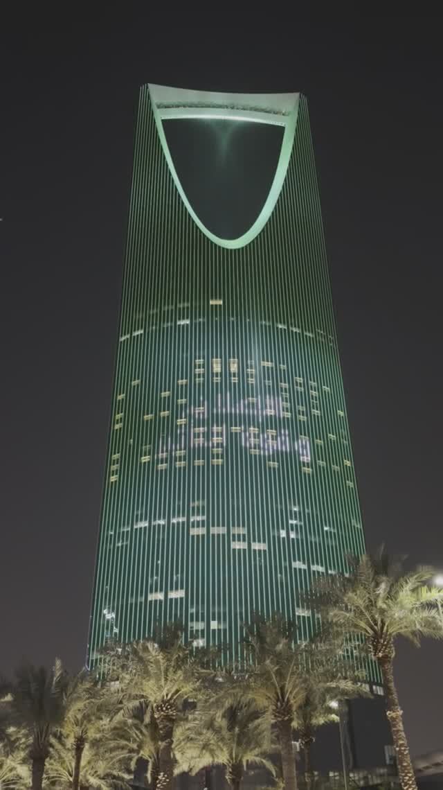 Kingdom Tower - жемчужина Эр-Рияда.