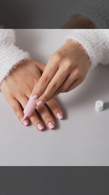 Увлажняющее молочко-серум для ногтей и кутикулы Raspberry Milk.