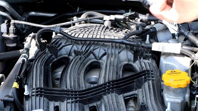 Замерили компрессию в двигателе ВАЗ 21179 на пробеге с присадкой Valena в 10000 км # третий тест
