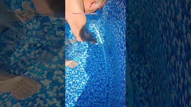 Как заклеить бассейн под водой?! #замакс