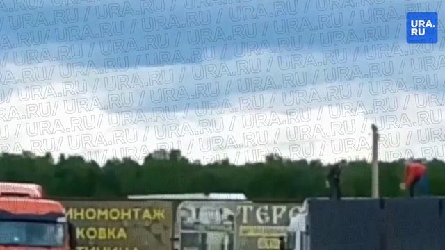 Очевидцы   смелые мужчины сбивали дроны камнями. Иркутск.обл.