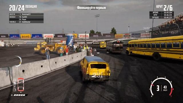 Гонка с автобусами в игре Wreckfest.