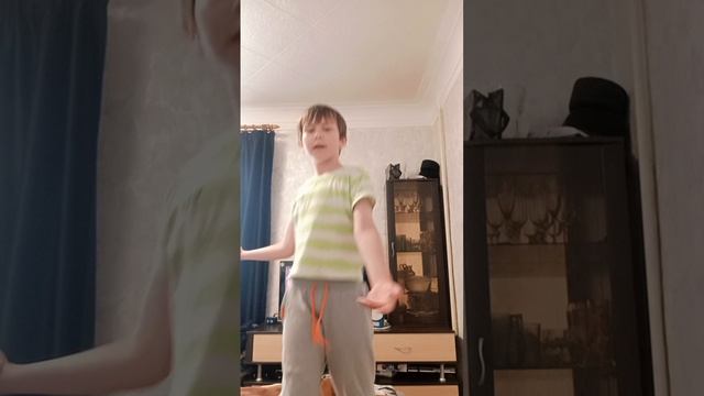 1000025638.mp4н