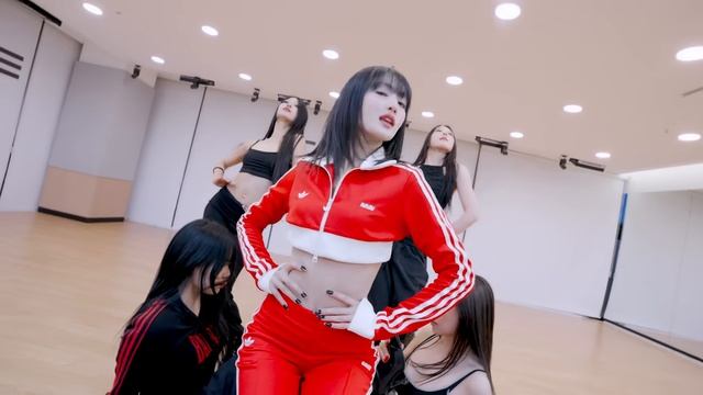 민니(MINNIE) - HER Choreography Practice Video