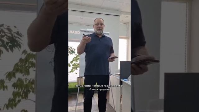 Сдать в аренду пока продаешь.